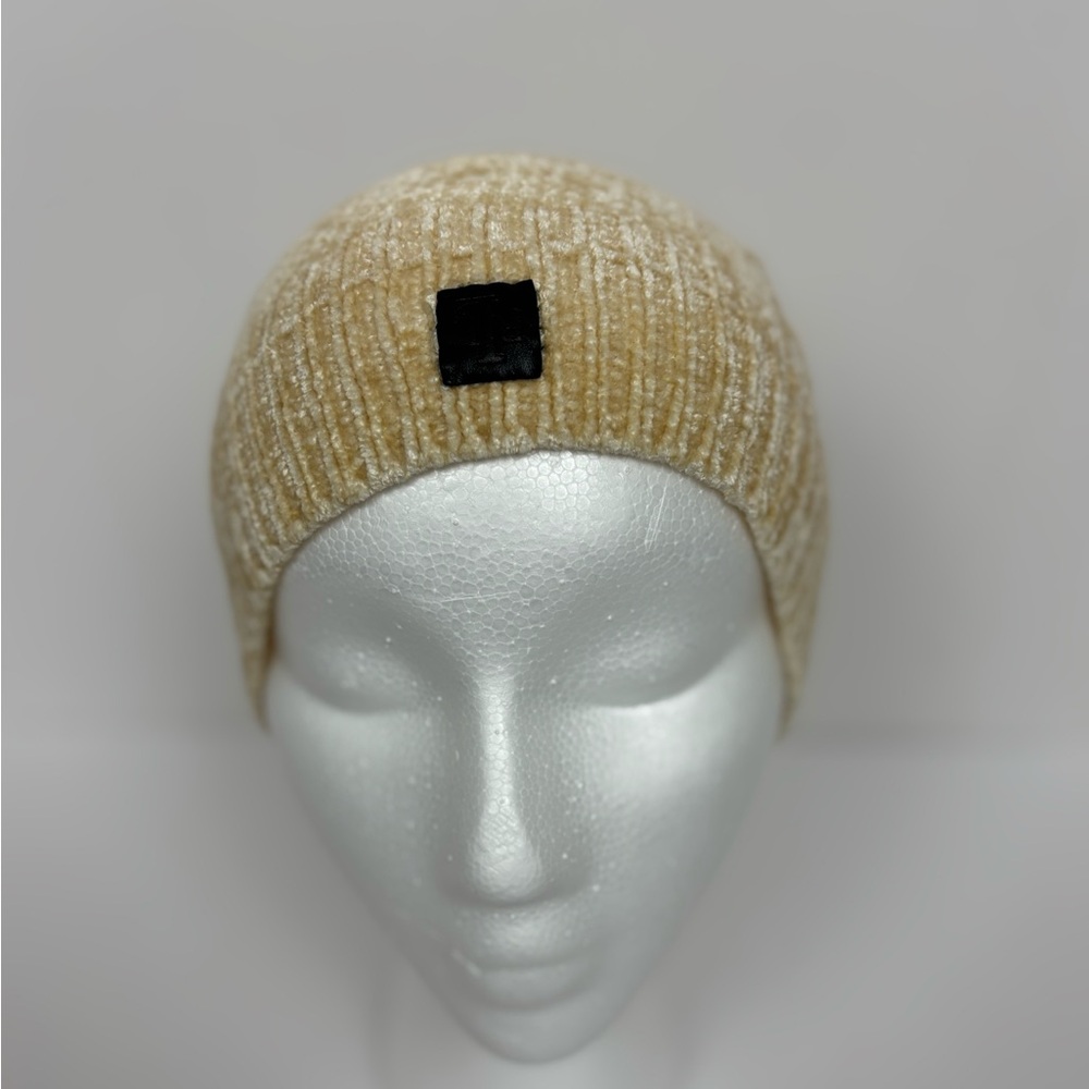 Ralph Lauren RLL Beanie light Gold Chenille Super soft Women's One Size
